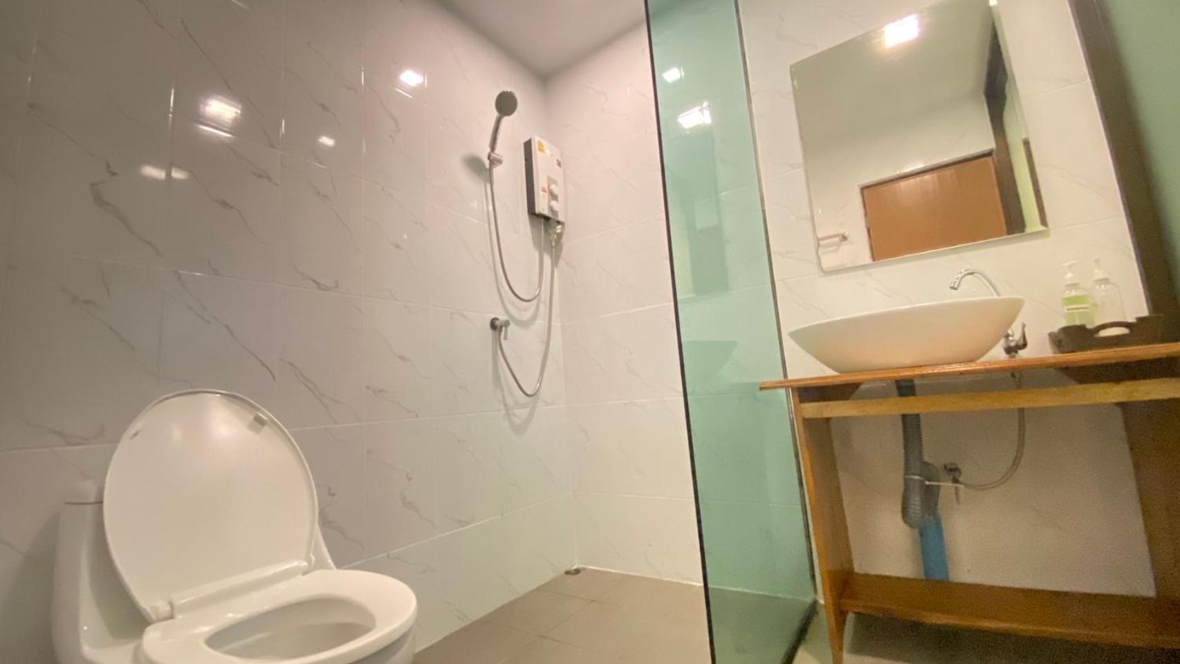 A Plus Deluxe Hotel Koh Lipe Eksteriør billede